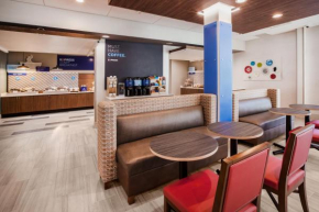 Holiday Inn Express & Suites - Beloit, an IHG Hotel